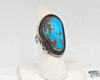 902  .925 Sterling Ring with Turquoise Stone, 14.8g
