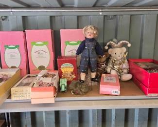 3014 Collectable Dolls and Toys