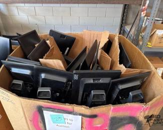 2506 25 HP Monitors