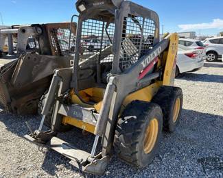 85  Volvo SkidSteer