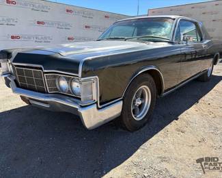 103  1969 Lincoln Continental