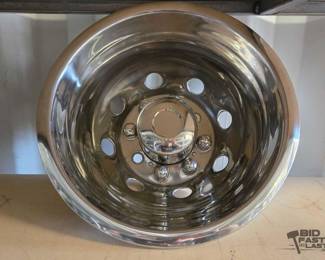 5532  Miscellaneous Wheel Hubcap