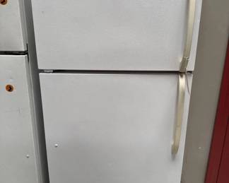 2606 Frigidaire Refrigerator