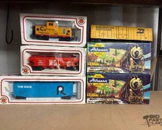 5574  Athearn and Bachmann HO Scale Model Trains
