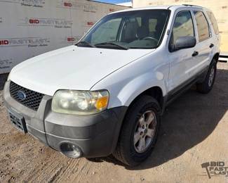 160  2005 Ford Escape