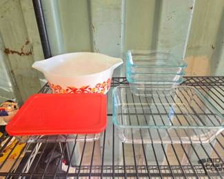 3518  Pyrex Food Storage Containers