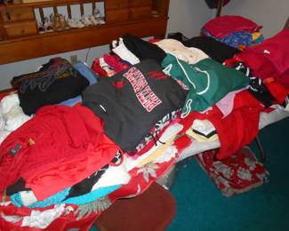 T Shirts & Blouses