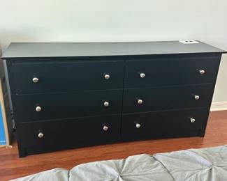 Dresser 59" wide 29" tall 16" deep $100