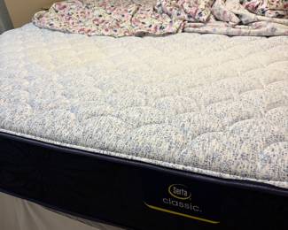 Queen/boxspring and frame 