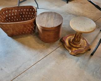 basket cheesebox pedestal stand