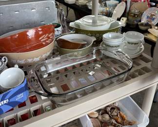 Pyrex, sea shells
