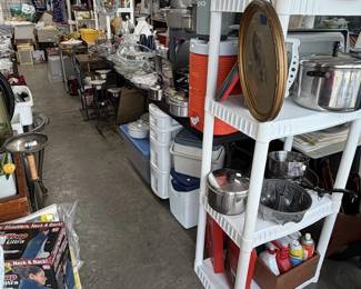decor, pots pans, cookware