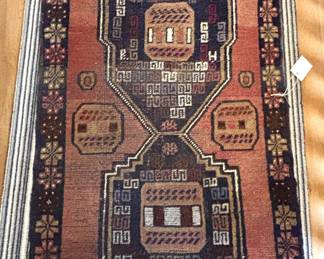 Rug 31" x 56" 
