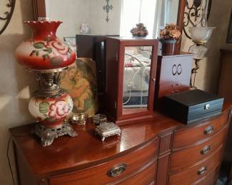 Amazing Dresser w/Matching Chest of Drawers