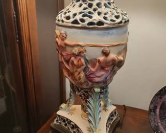 Capodimonte Lamp