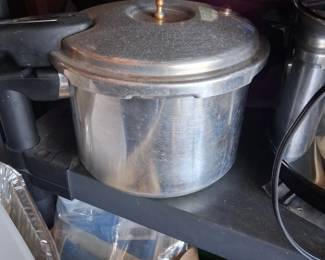 Vintage Pressure Pot