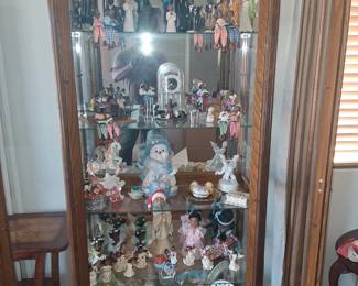 Figurines