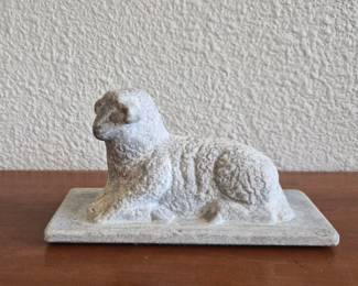 Marble child's grave lamb