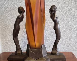 Nuart Lamp