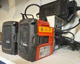 Husqvarna BL20 Battery and Charger System