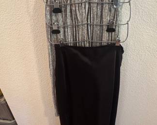 Multi-Tier Skirt Hanger