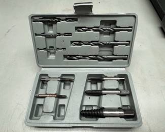 12 Piece Screw Extractor and Drill Bit Set