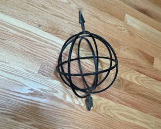 Wire Sphere Bird Feeder