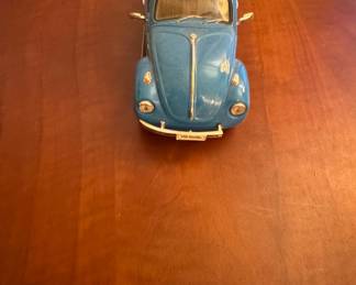 Bburago Volkswagen Beetle Die-Cast Model 1:18 Scale