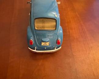 Bburago Volkswagen Beetle Die-Cast Model 1:18 Scale