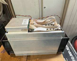 Bitmain Antminer D3 Cryptocurrency Miner