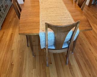 Broyhill Brasilia Mid-Century Modern Dining Set