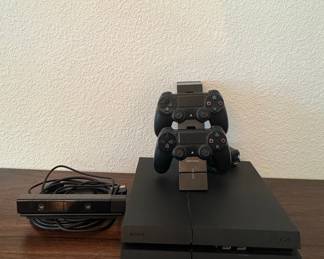Sony PlayStation 4 Console Bundle