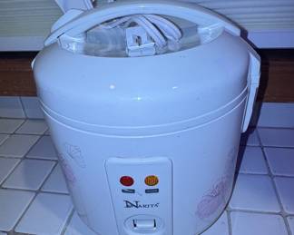 Narita Rice Cooker with Floral Pattern