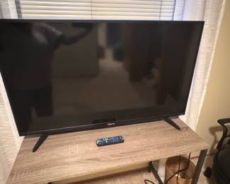 Hisense 43" Roku 4K LCD TV