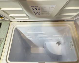 Amana Deepfreeze Chest Freezer