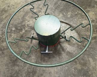 Santa's Helper Heavy-Duty Steel Christmas Tree Stand