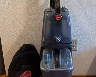 Hoover Power Scrub Deluxe Carpet Cleaner FH50150
