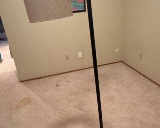 Modern Matte Black Arched Floor Lamp with Linen Drum Shade