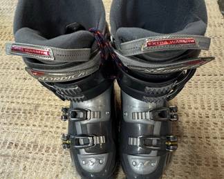 Nordica Easy Move X12 Ski Boots