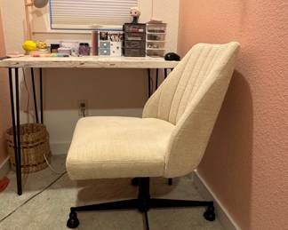 Criss Cross Legged Armless Swivel Office Chair