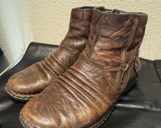 Born Crown Leather Ankle Boots