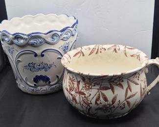 103 VintageCeramicPlanterPairPortugueseBlueWhiteTransferware