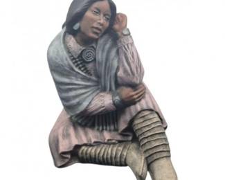 129 SouthwesternNativeWomanClayFigurine