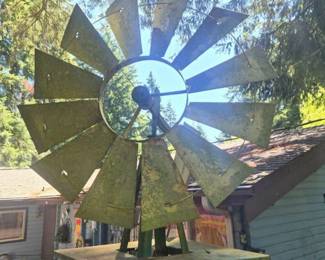 122 Rustic8FootTallDecorativeWindmill