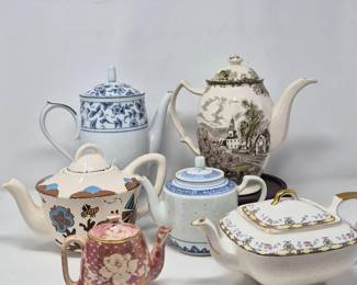 154 AssortedPorcelainTeapotCollection