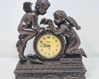 175 CrosaResinAngelCherubQuartzMantleClock