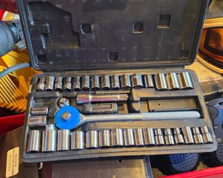 40-piece 1/4" and 3/8" drive socket set