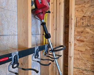 Gas string trimmer