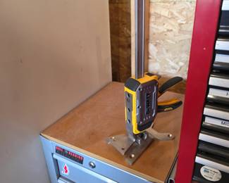 DeWalt TOUGHSERIES Construction Jack
