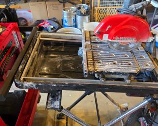 Husky 7-Inch Wet Tile Saw with Laser and Stand